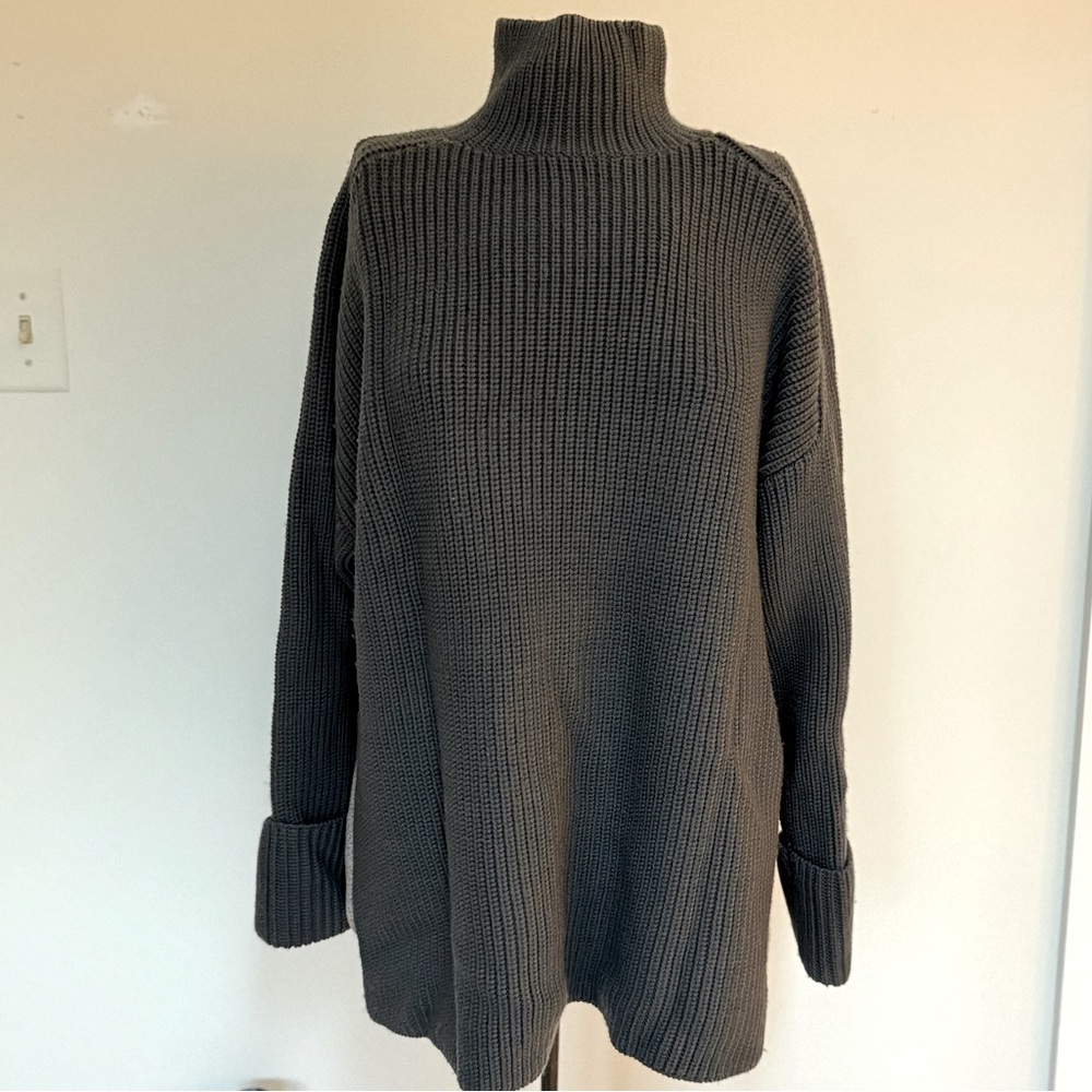 COS 100% Wool Gray Sweater